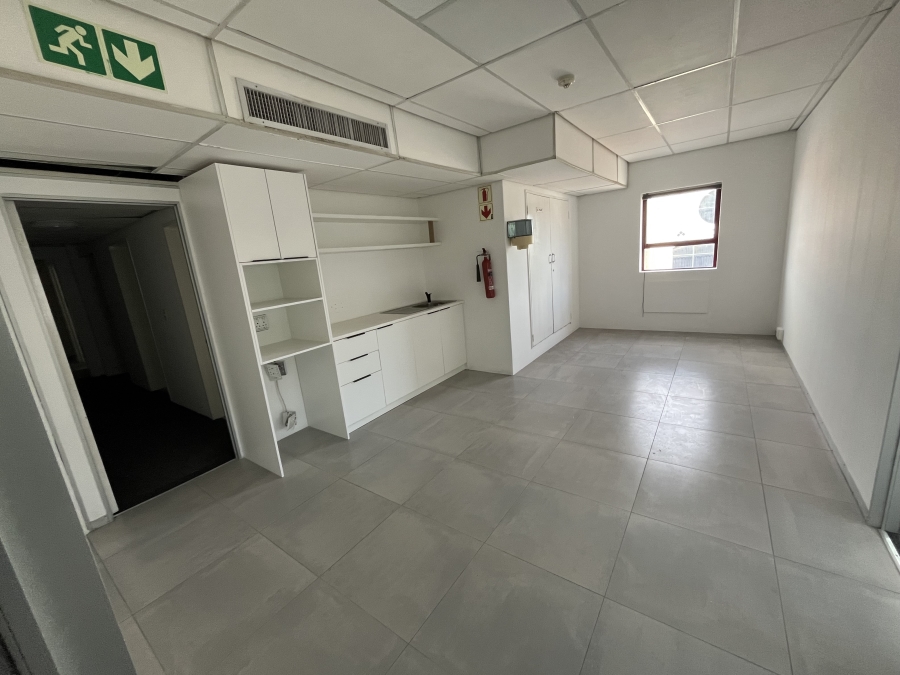 To Let commercial Property for Rent in Bo Oakdale Western Cape